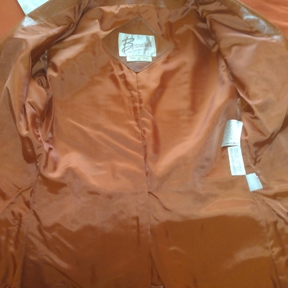 **SOLD ** Butter-Soft Genuine Vintage Leather Jacket - Picture 6 of 9